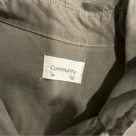 Aritzia - Community Button Up - Picture 8 of 8